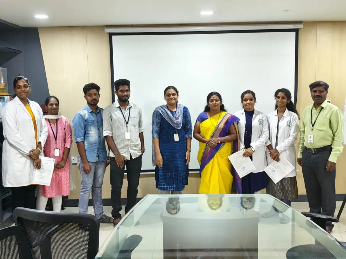 Students at an MTRL training session